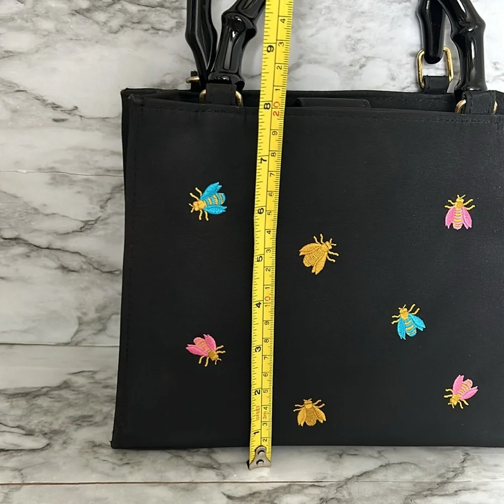 Tianni | vintage VTG bag with embroidered Bees bugs plastic faux bamboo handles - Picture 9 of 11